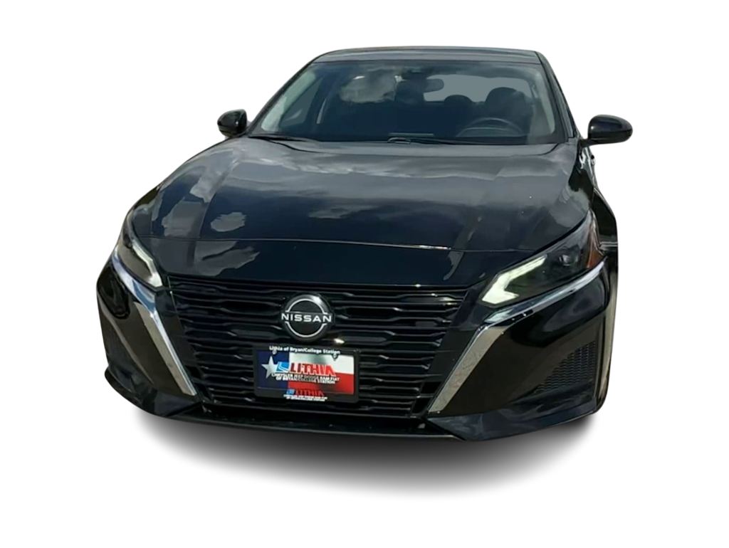Thumbnail: 2023 Nissan Altima - 6