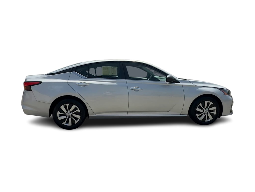 Thumbnail: 2024 Nissan Altima - 20