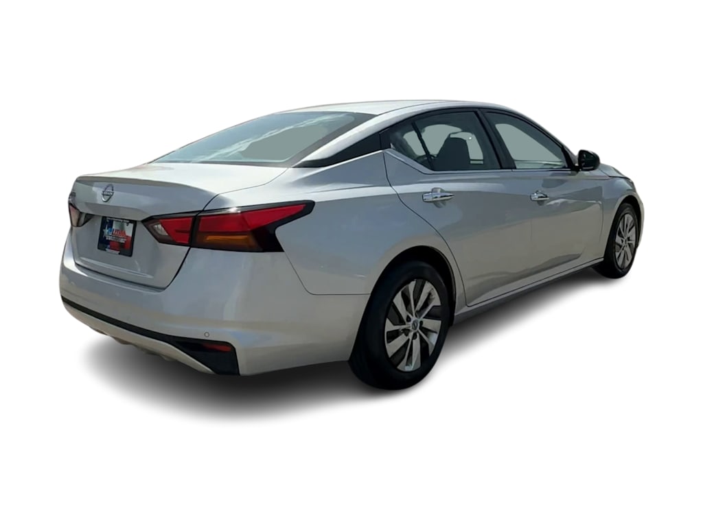 Thumbnail: 2024 Nissan Altima - 19