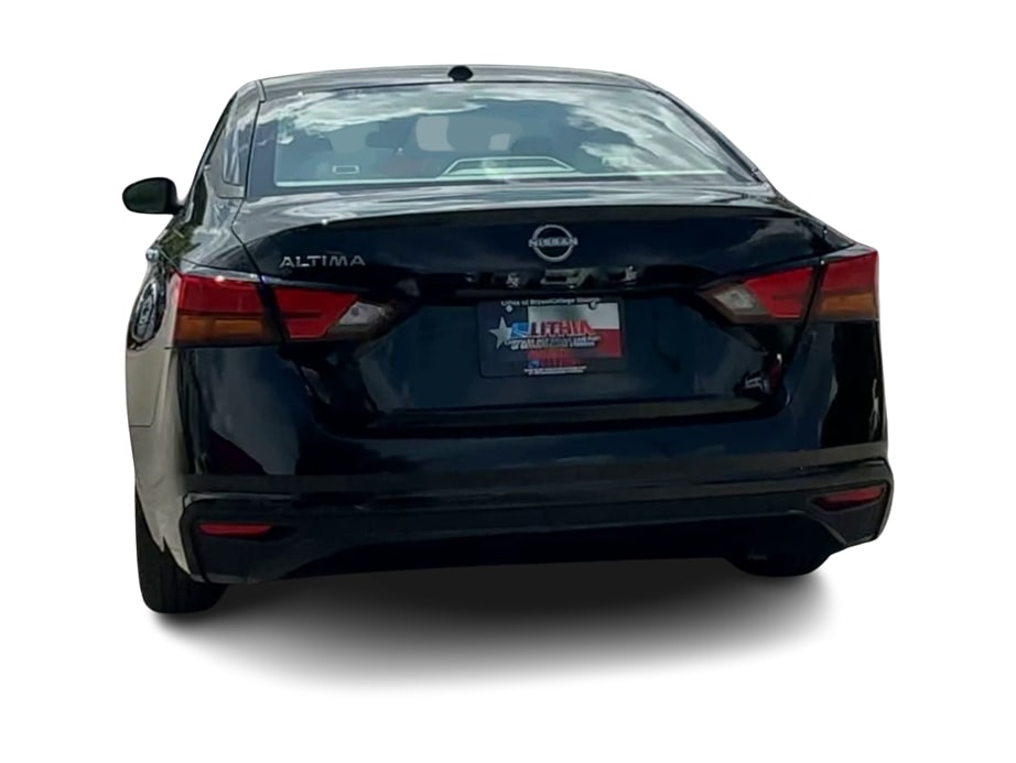 Thumbnail: 2025 Nissan Altima - 21