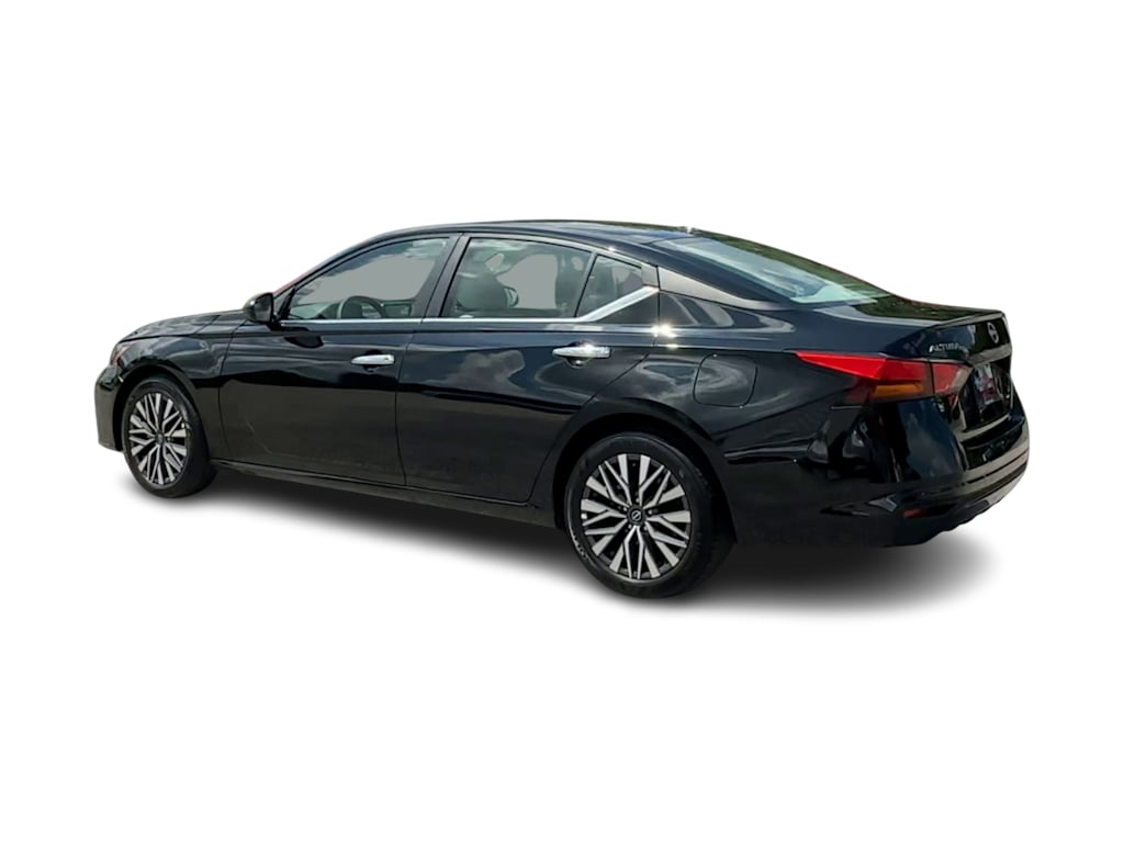 Thumbnail: 2025 Nissan Altima - 20