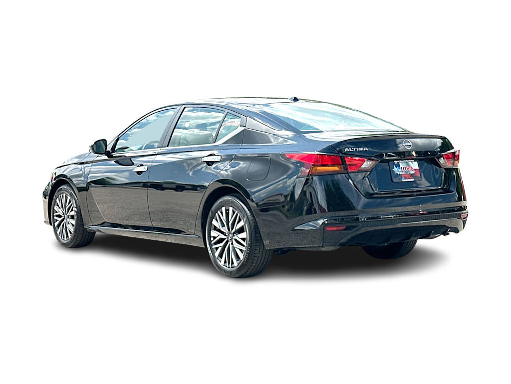 Thumbnail: 2025 Nissan Altima - 4