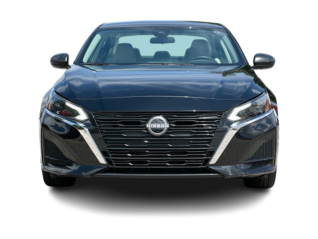 Thumbnail: 2025 Nissan Altima - 23