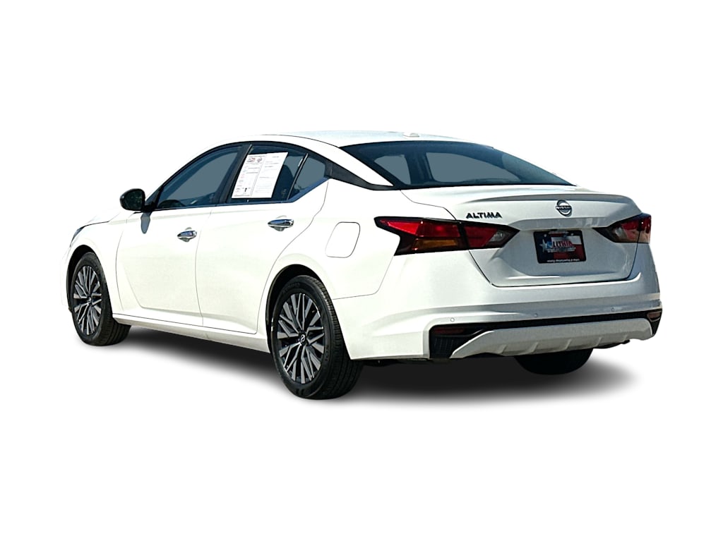 Thumbnail: 2025 Nissan Altima - 24