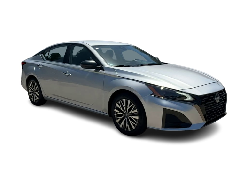 Thumbnail: 2025 Nissan Altima - 18