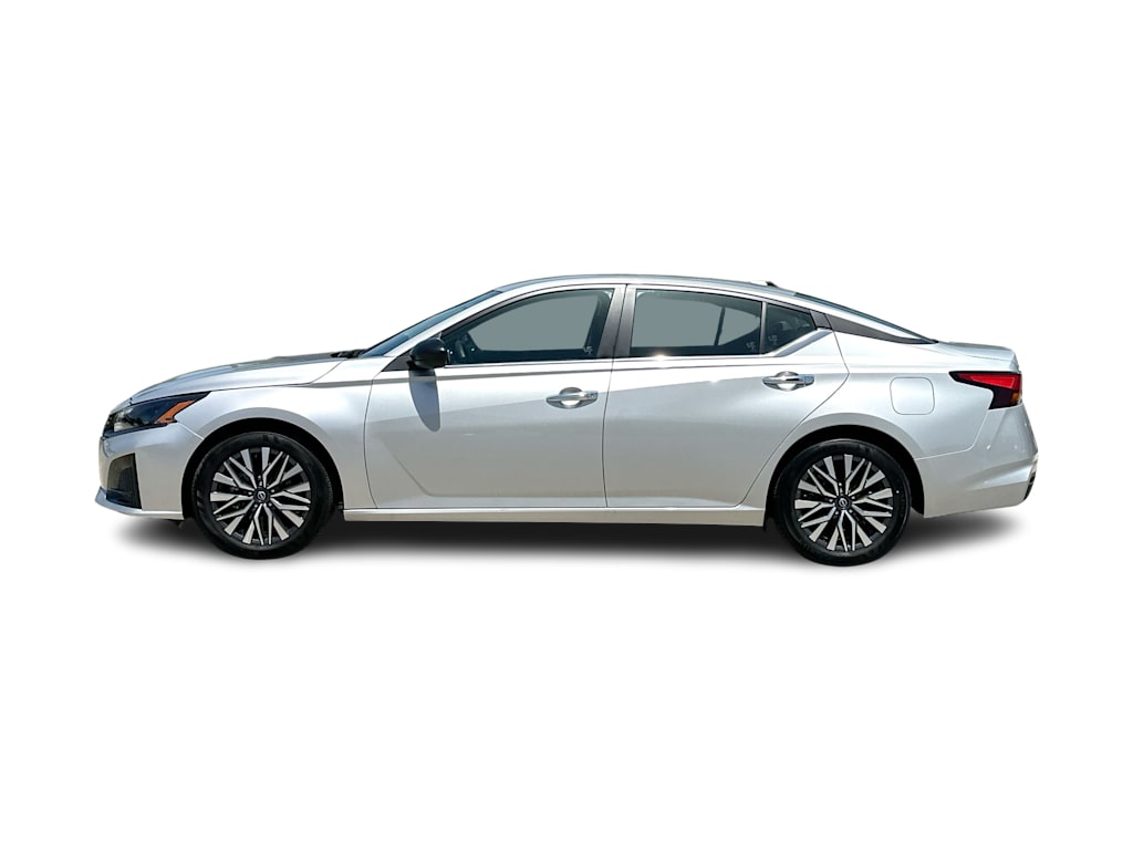 Thumbnail: 2025 Nissan Altima - 22