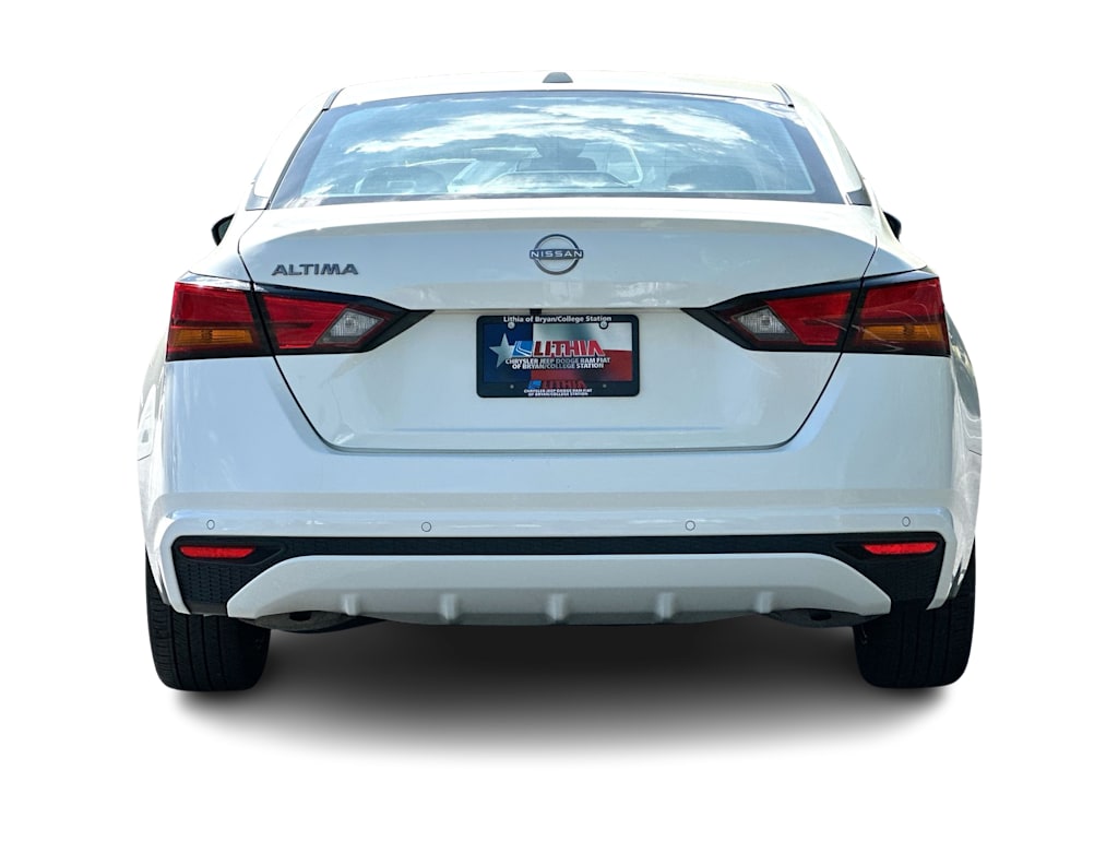 Thumbnail: 2025 Nissan Altima - 5