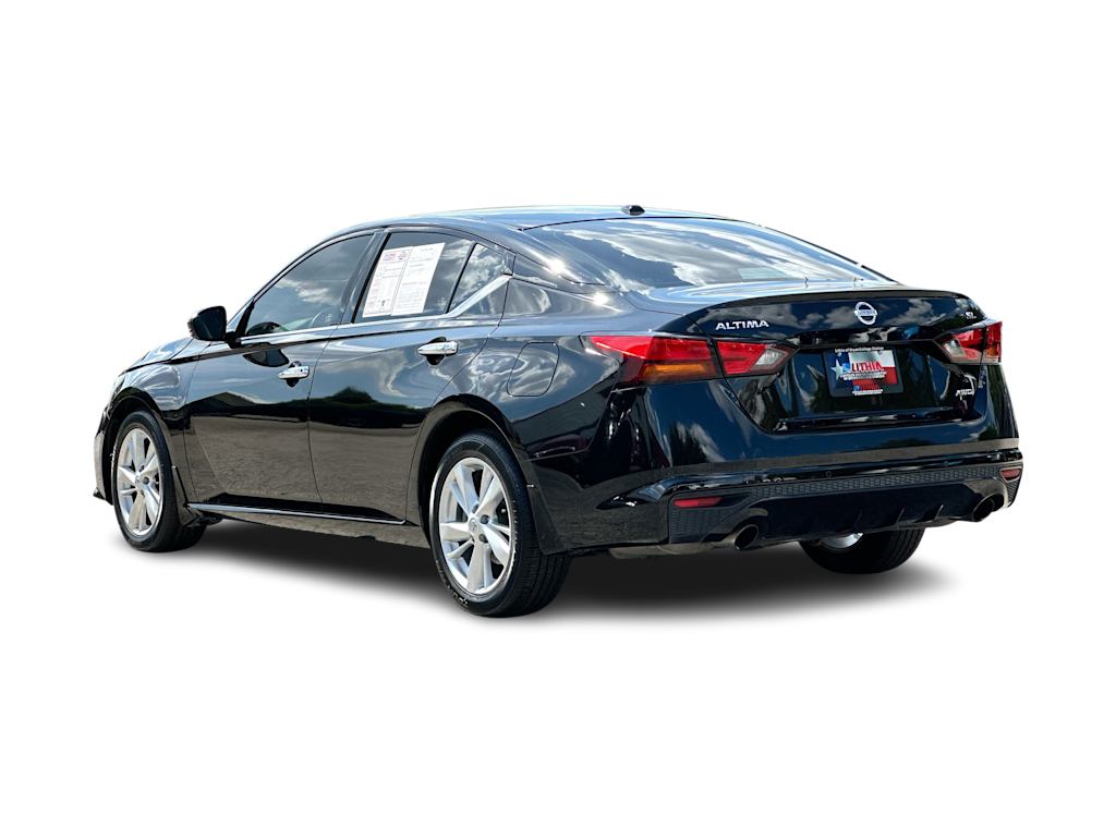 Thumbnail: 2020 Nissan Altima - 21