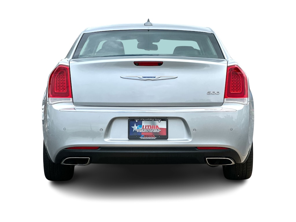 Thumbnail: 2021 Chrysler 300 - 25