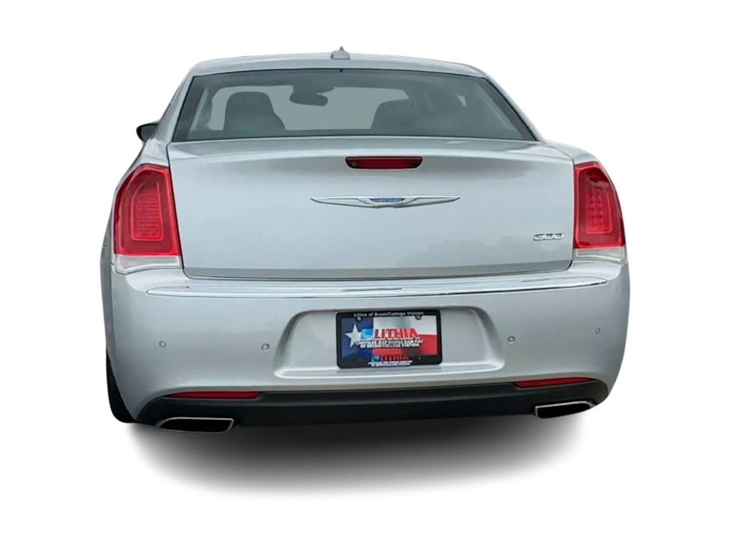 Thumbnail: 2021 Chrysler 300 - 5