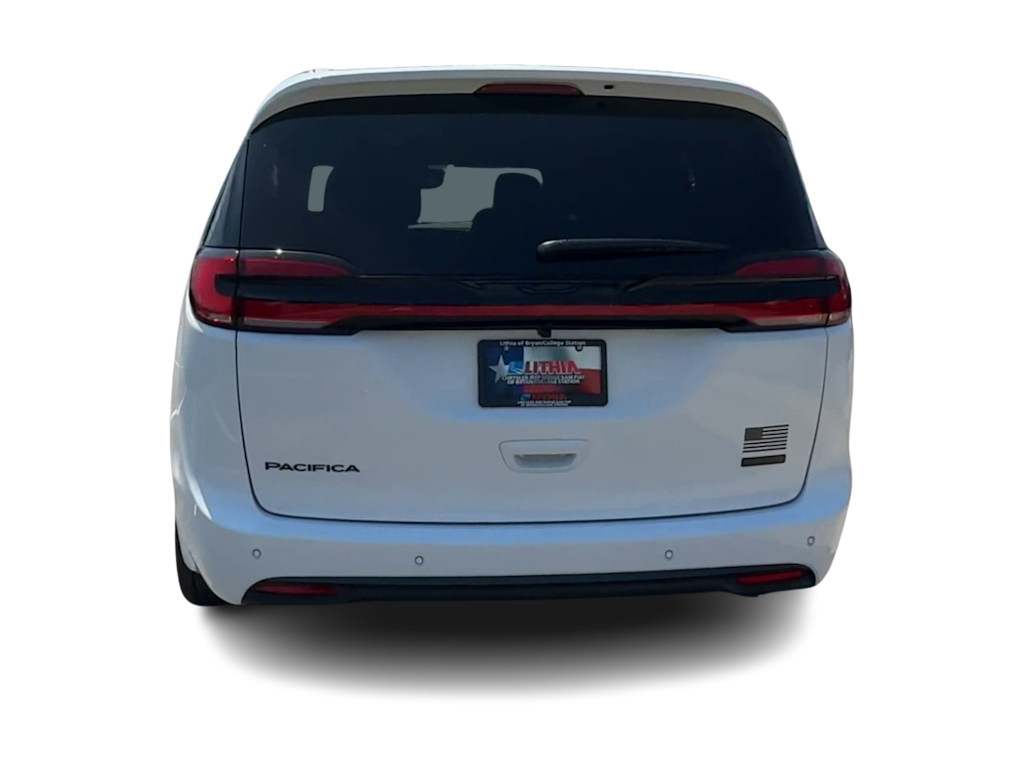 Thumbnail: 2027 Chrysler Pacifica - 5