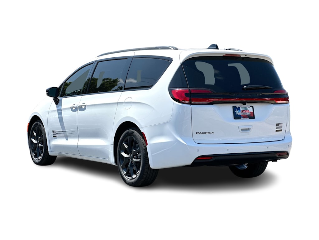 Thumbnail: 2027 Chrysler Pacifica - 25