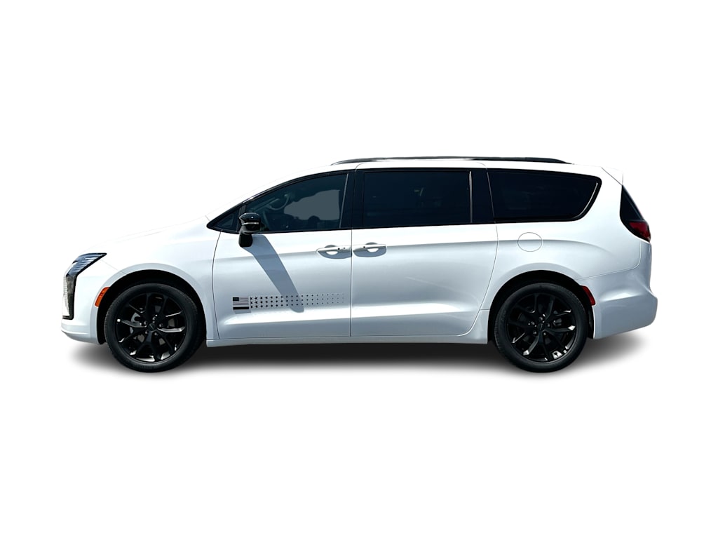 Thumbnail: 2027 Chrysler Pacifica - 24