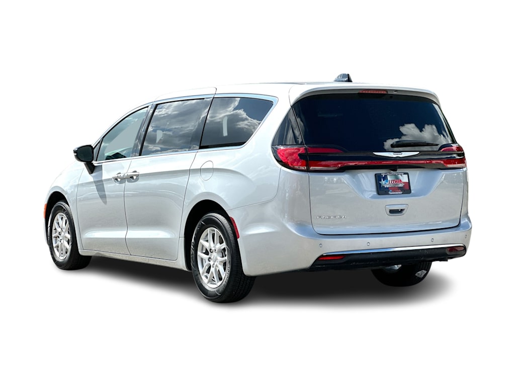 Thumbnail: 2026 Chrysler Pacifica - 24