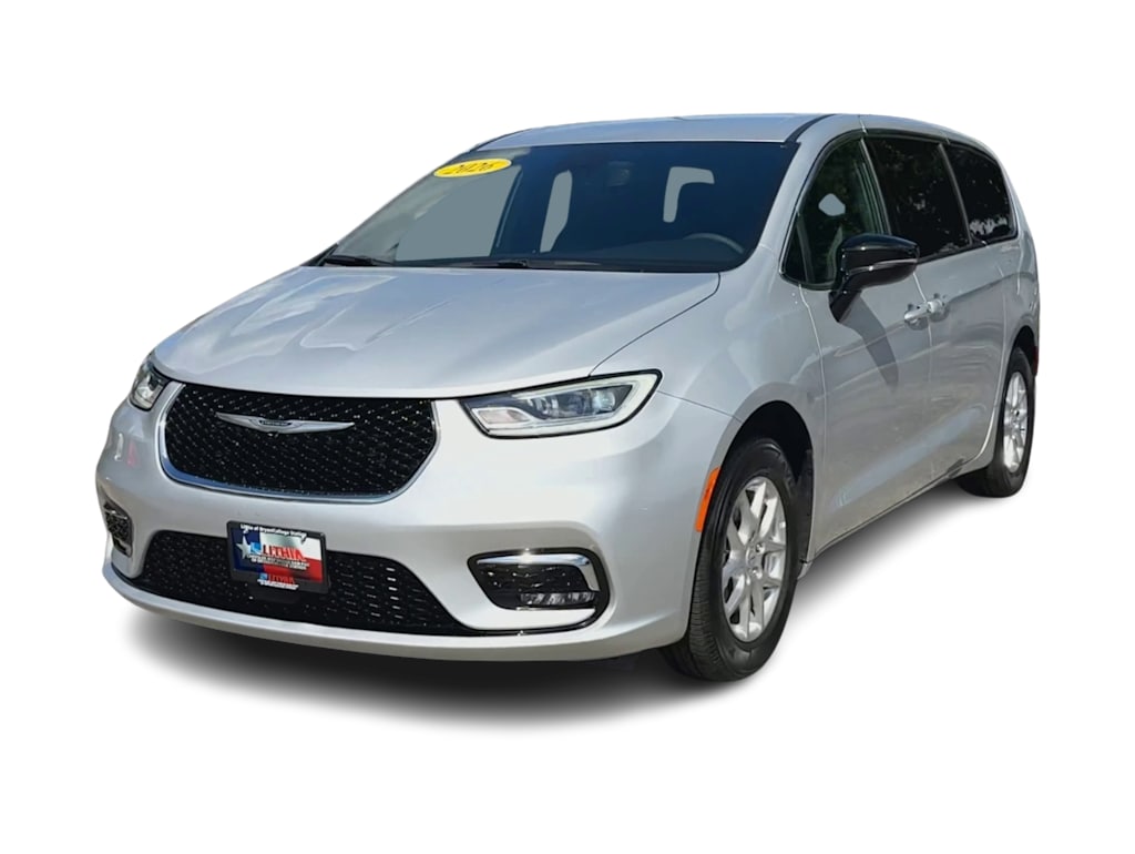 Thumbnail: 2026 Chrysler Pacifica - 18