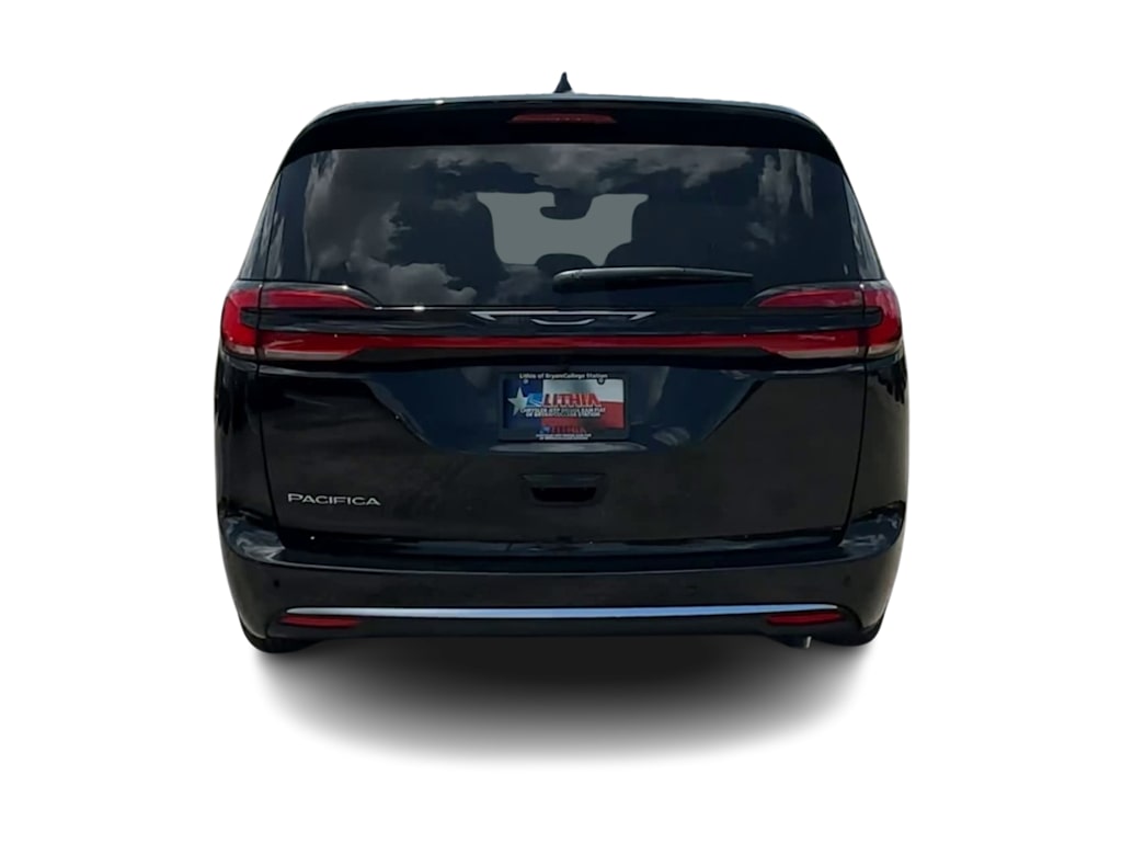 Thumbnail: 2027 Chrysler Pacifica - 5