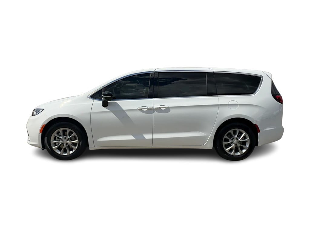 Thumbnail: 2026 Chrysler Pacifica - 20
