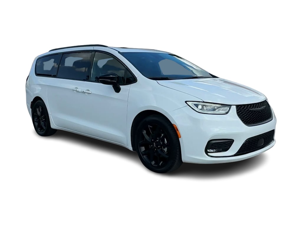 Thumbnail: 2025 Chrysler Pacifica - 18