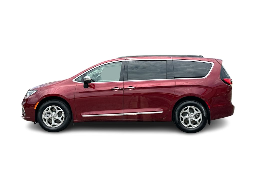 Thumbnail: 2023 Chrysler Pacifica - 23