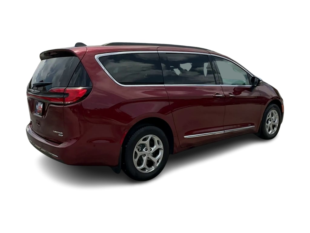 Thumbnail: 2023 Chrysler Pacifica - 20