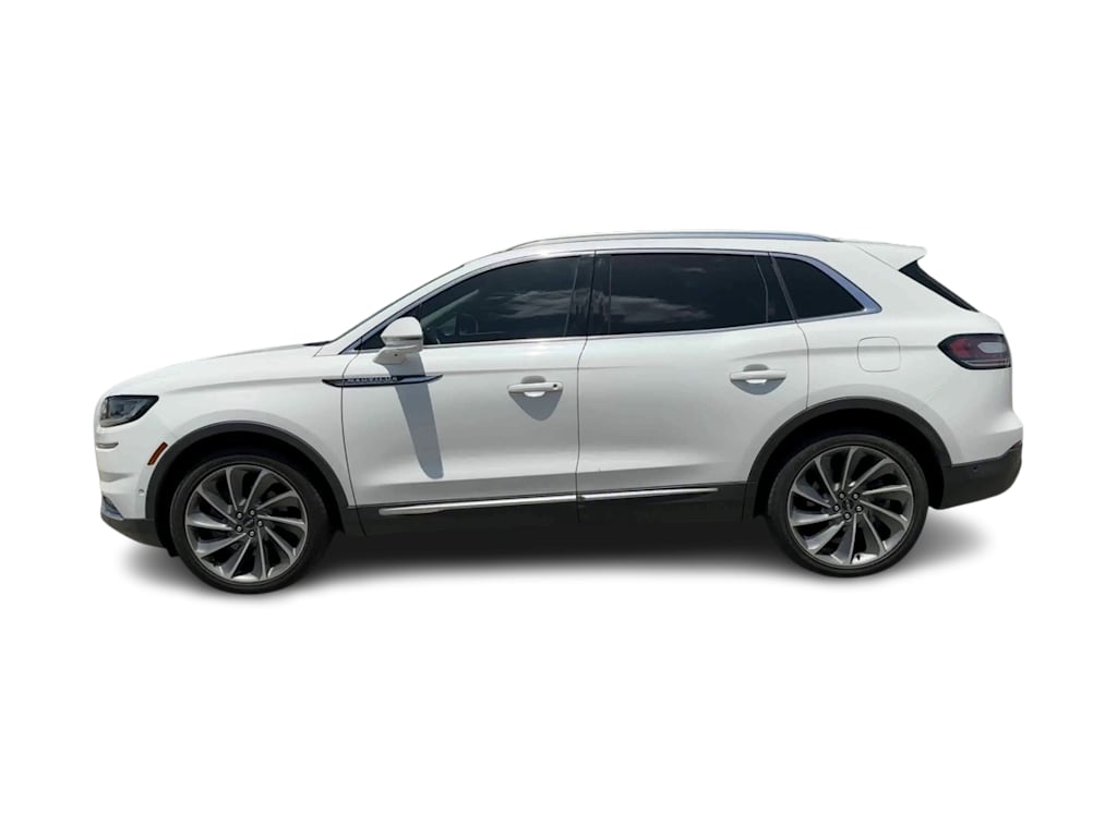 Thumbnail: 2022 Lincoln Nautilus - 19