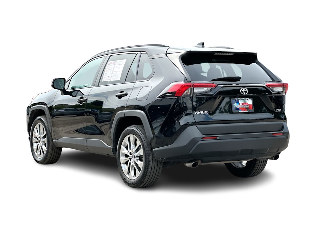 Thumbnail: 2020 Toyota RAV4 - 26