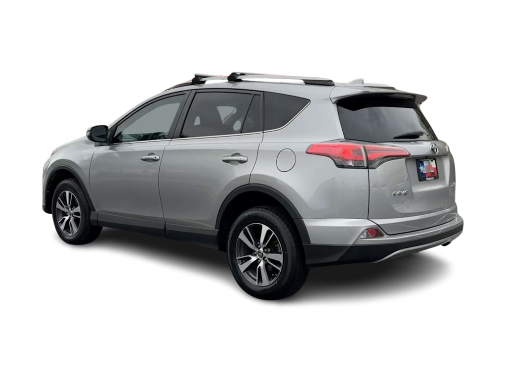 Thumbnail: 2018 Toyota RAV4 - 4