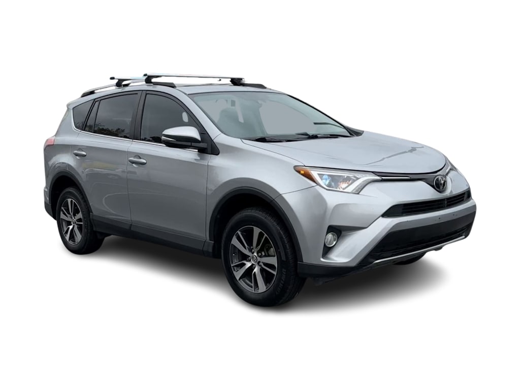Thumbnail: 2018 Toyota RAV4 - 20