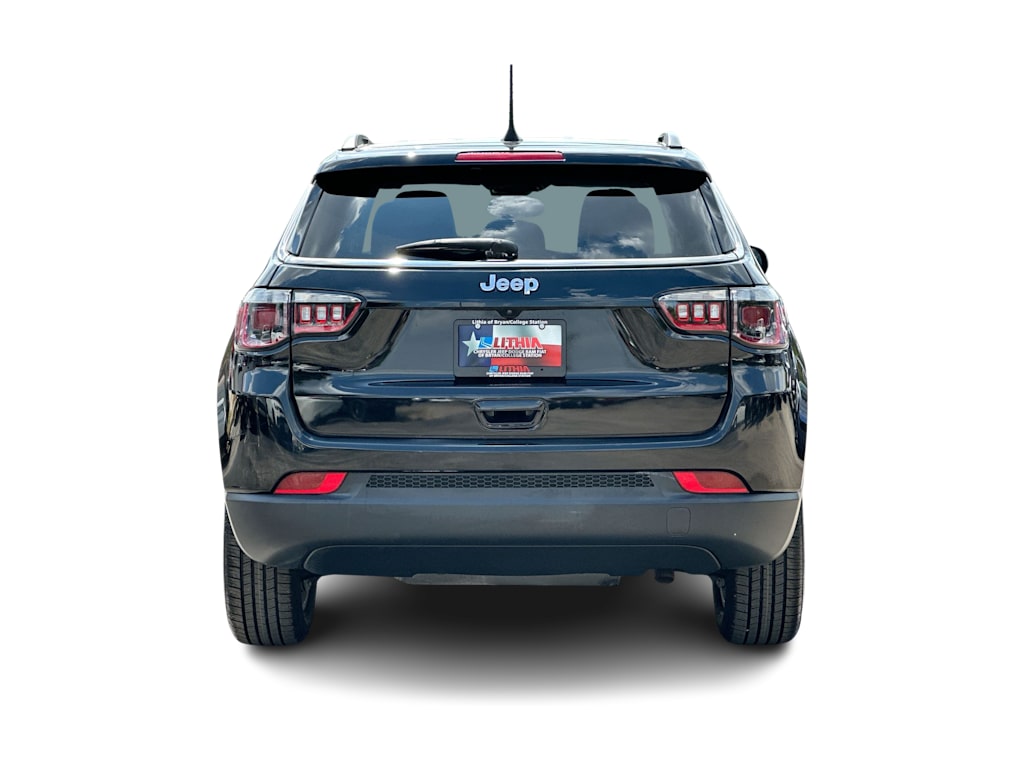 Thumbnail: 2022 Jeep Compass - 5