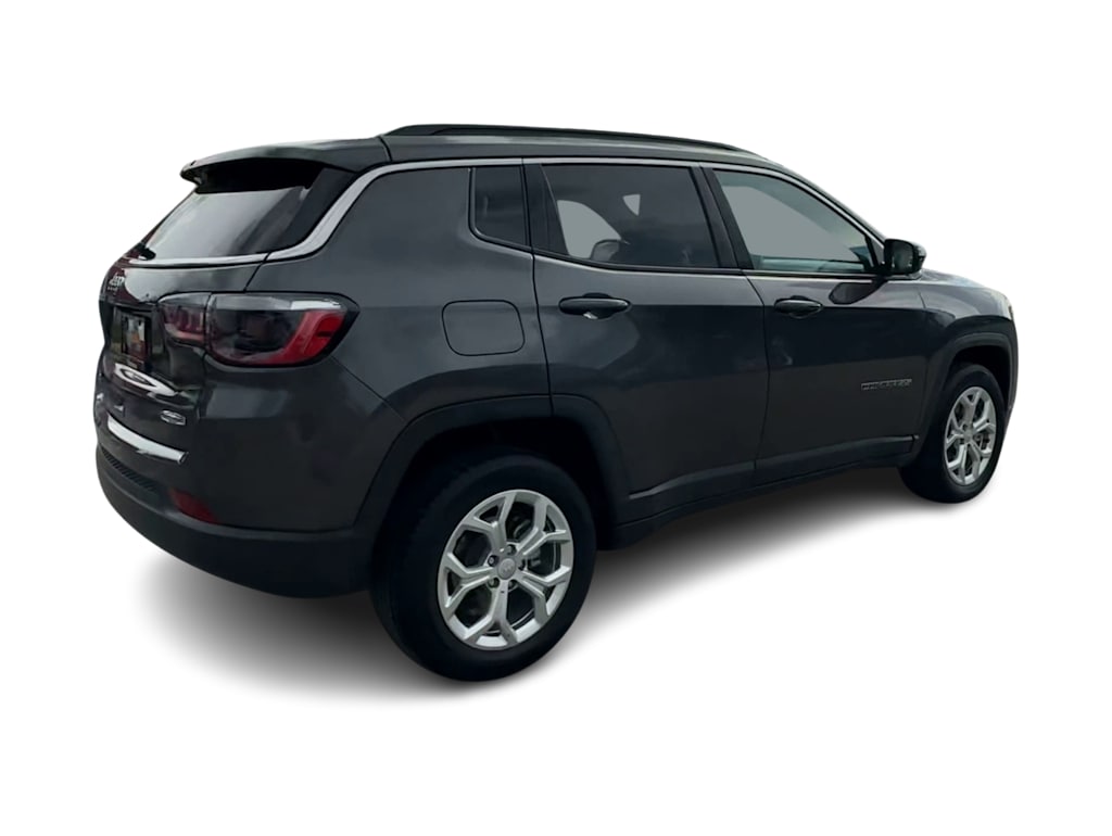 Thumbnail: 2024 Jeep Compass - 21
