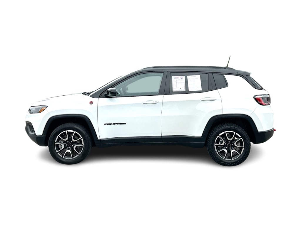 Thumbnail: 2025 Jeep Compass - 25
