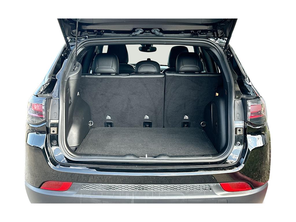 Thumbnail: 2023 Jeep Compass - 16