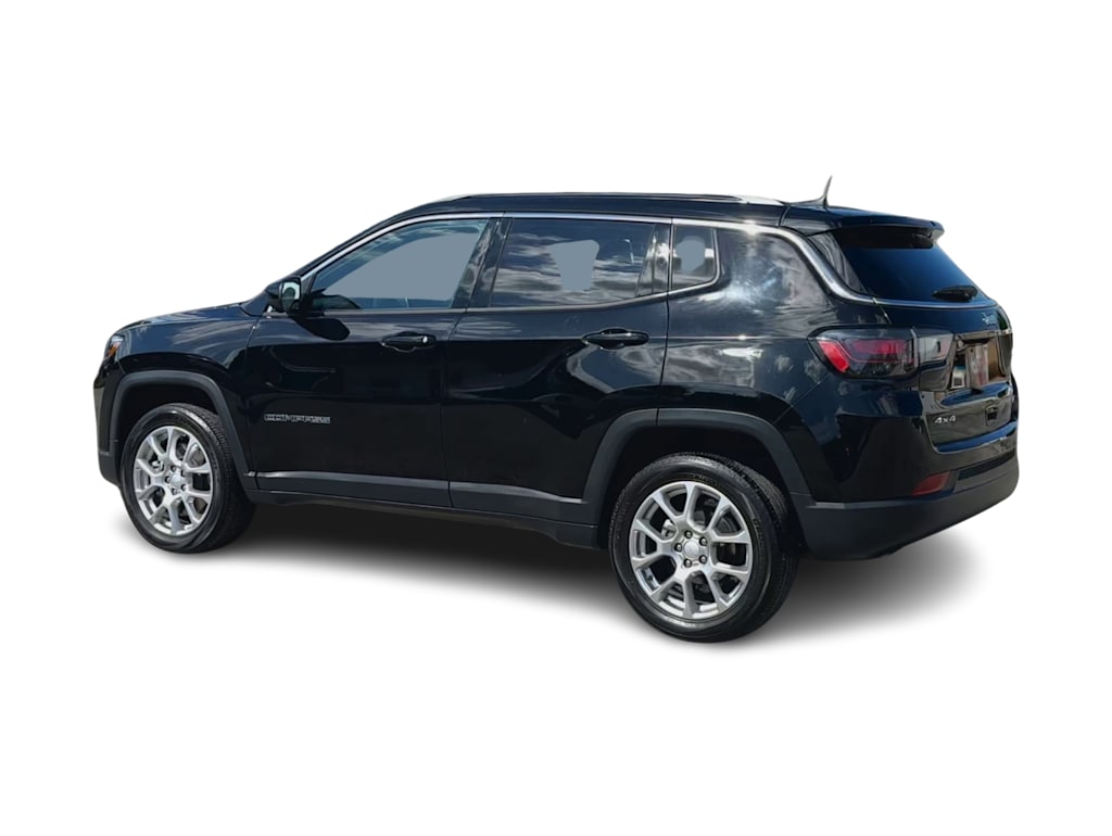 Thumbnail: 2023 Jeep Compass - 21