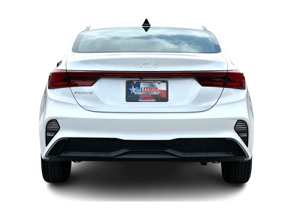 Thumbnail: 2024 Kia Forte - 5