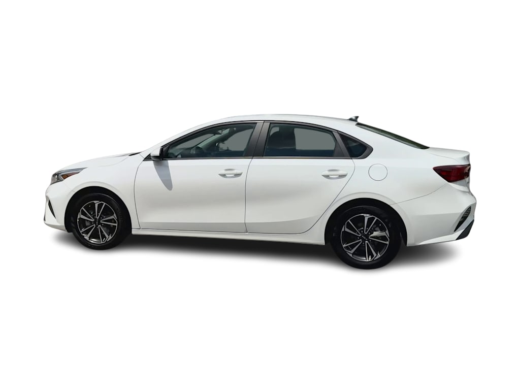 Thumbnail: 2024 Kia Forte - 20