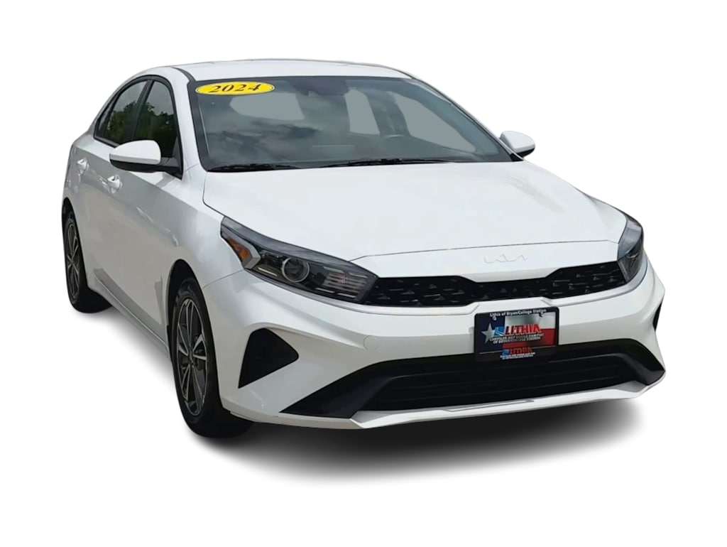 Thumbnail: 2024 Kia Forte - 6