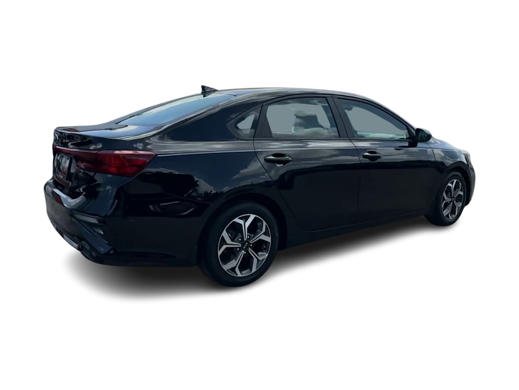 Thumbnail: 2021 Kia Forte - 21