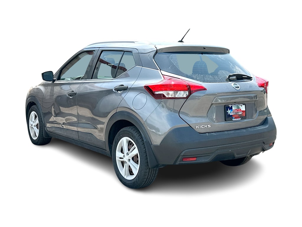 Thumbnail: 2019 Nissan Kicks - 2