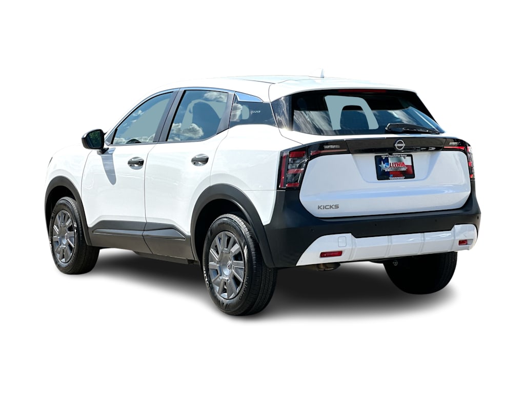 Thumbnail: 2025 Nissan Kicks - 4