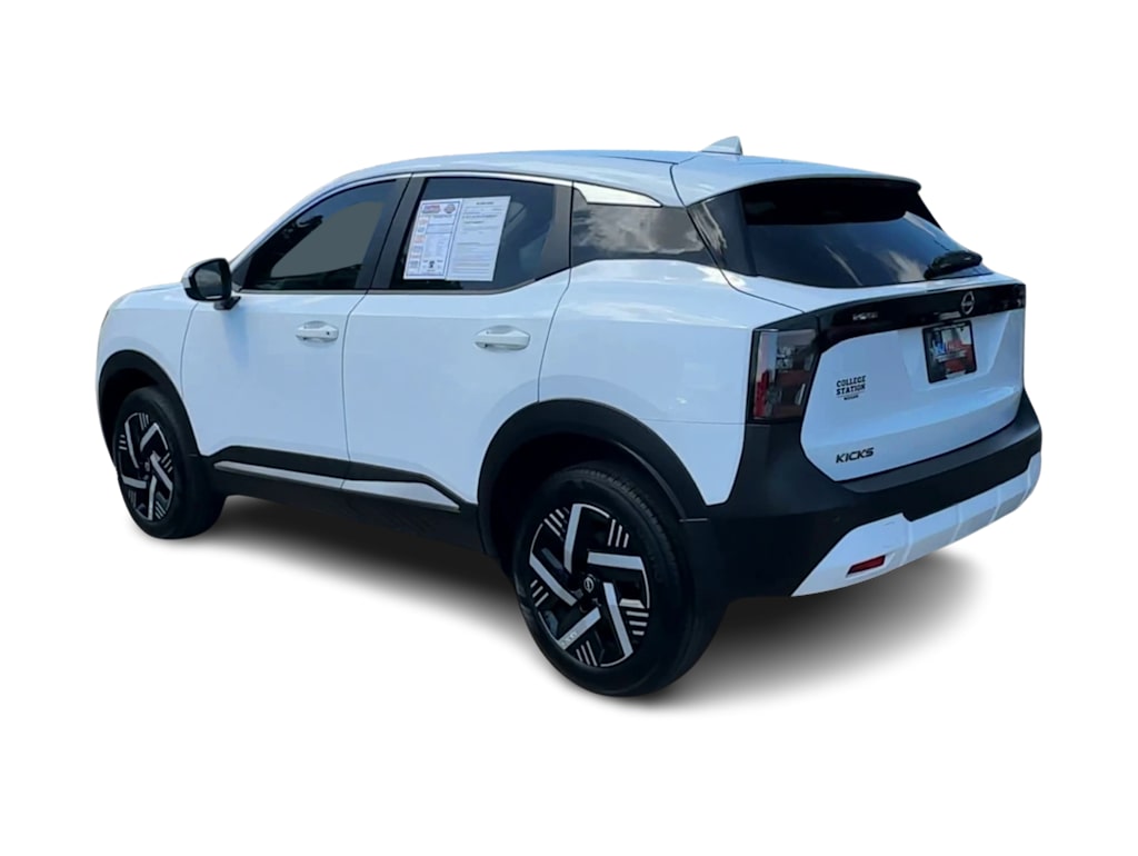 Thumbnail: 2025 Nissan Kicks - 4