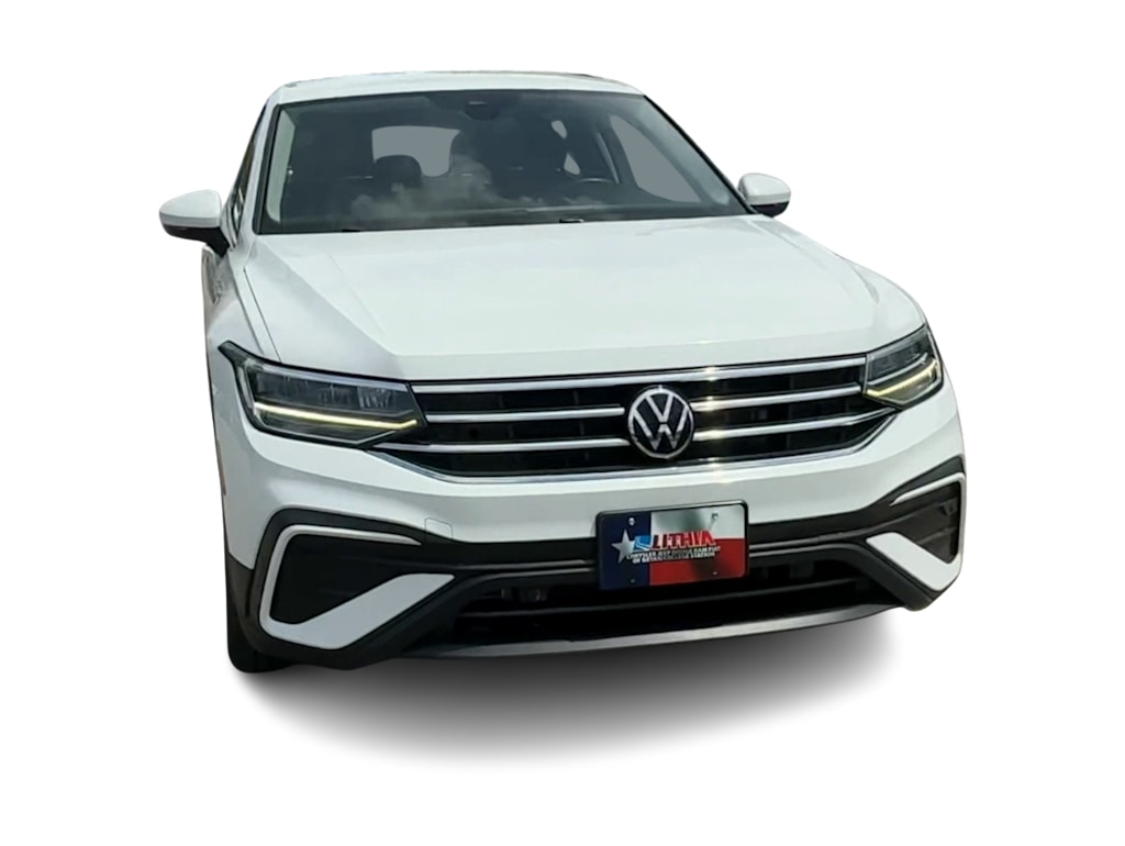 Thumbnail: 2022 Volkswagen Tiguan - 6