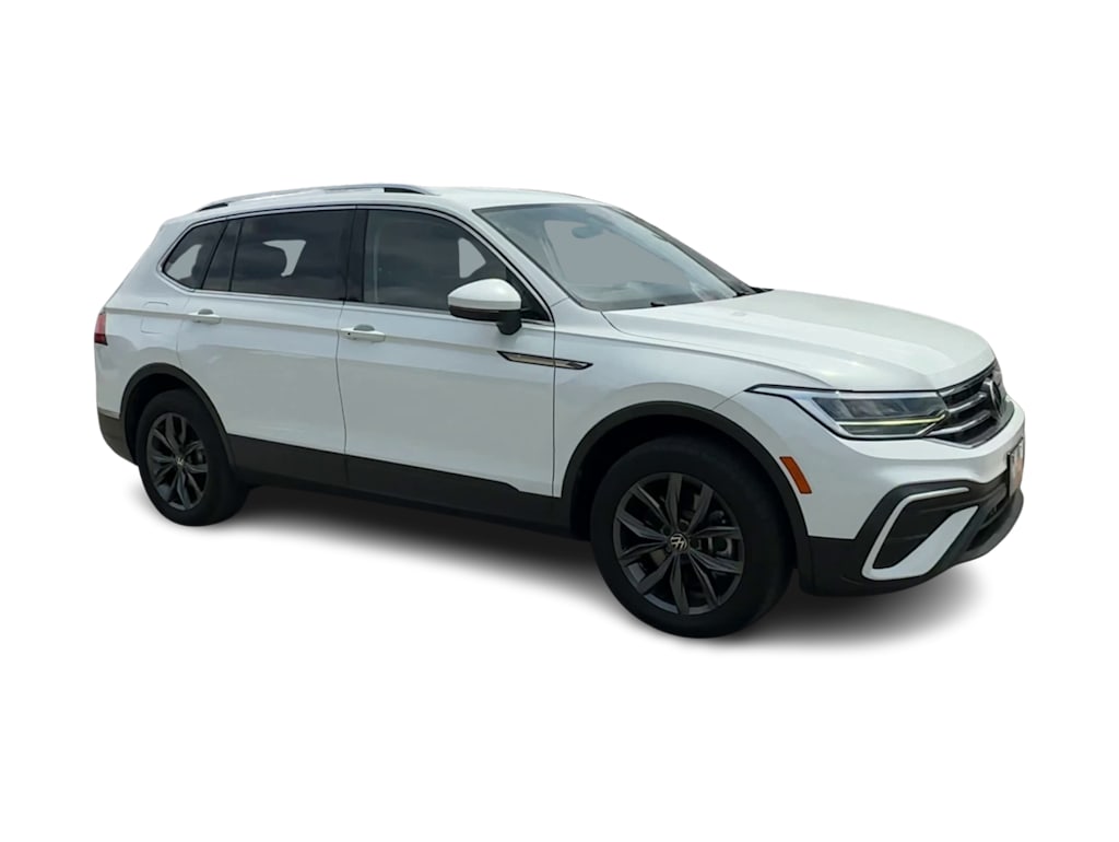 Thumbnail: 2022 Volkswagen Tiguan - 24
