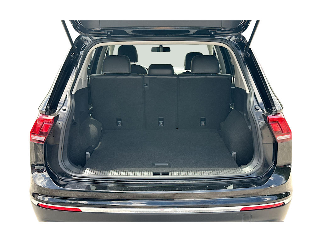 Thumbnail: 2021 Volkswagen Tiguan - 16