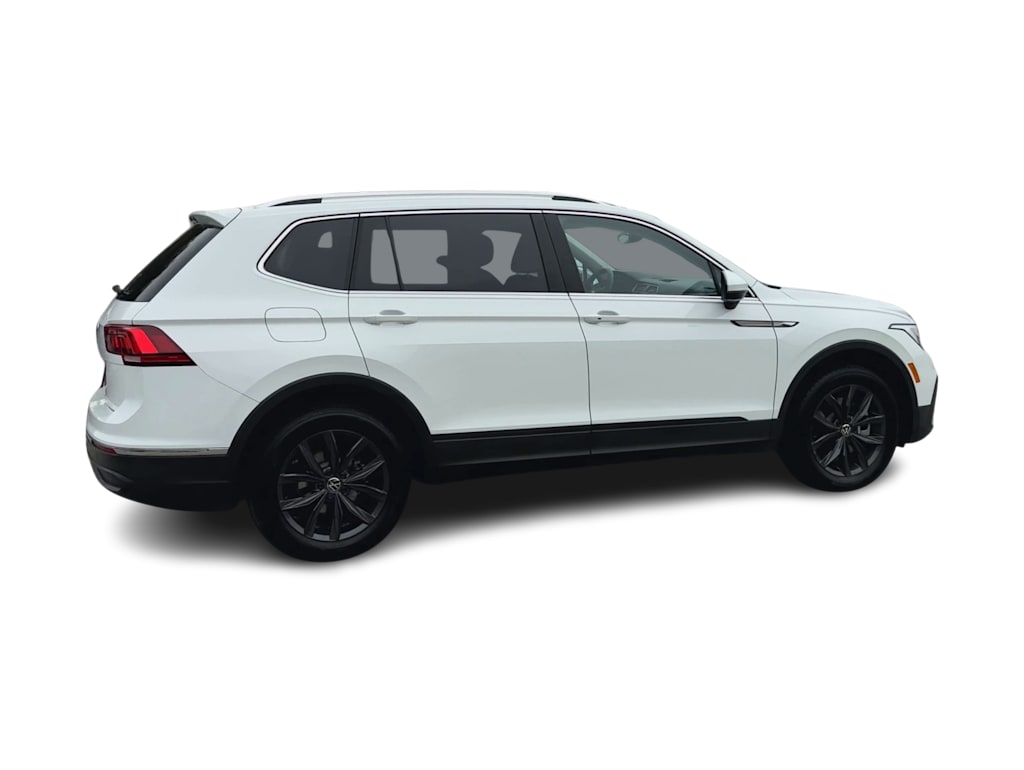 Thumbnail: 2024 Volkswagen Tiguan - 22
