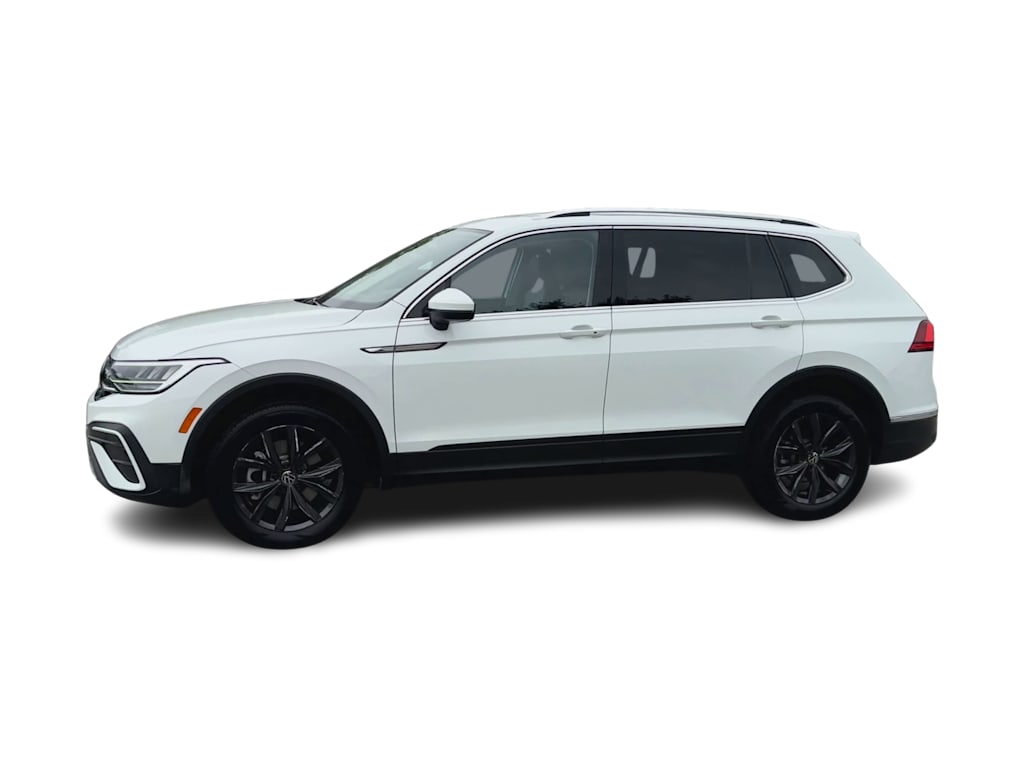 Thumbnail: 2024 Volkswagen Tiguan - 3