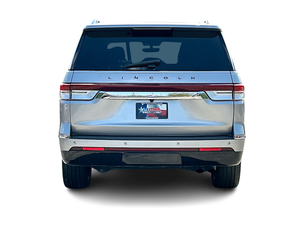 Thumbnail: 2022 Lincoln Navigator - 25