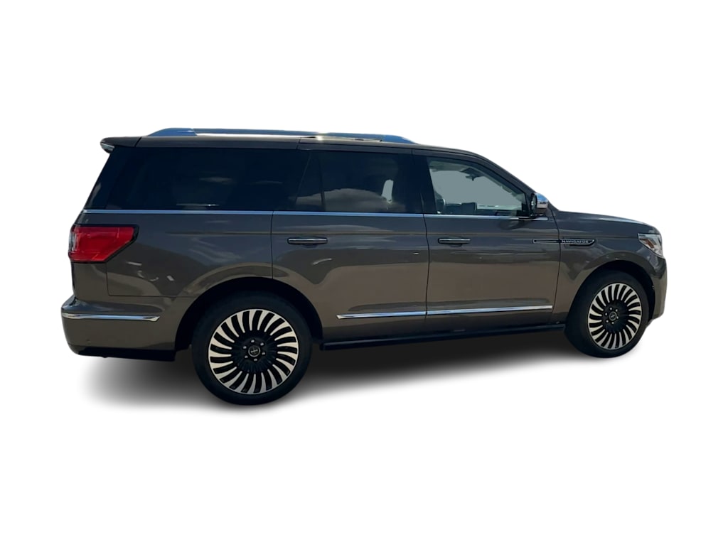 Thumbnail: 2020 Lincoln Navigator - 21