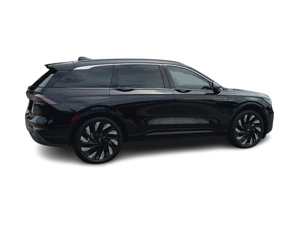 Thumbnail: 2024 Lincoln Nautilus - 21