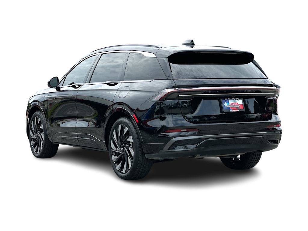Thumbnail: 2024 Lincoln Nautilus - 25