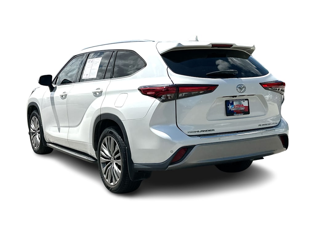 Thumbnail: 2020 Toyota Highlander - 24